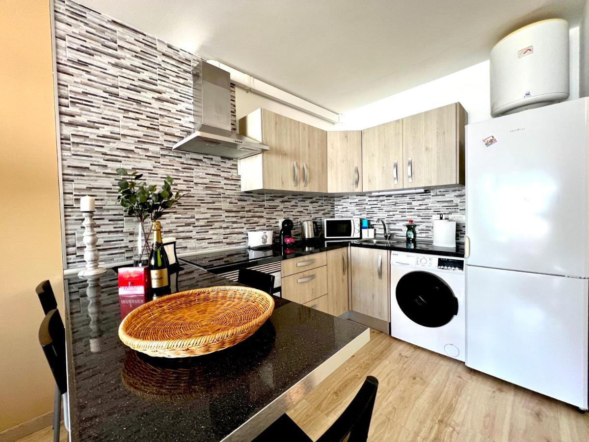 Stunning Lovely Flat With Pool And Strong Wi-Fi, 31 Арона Екстер'єр фото